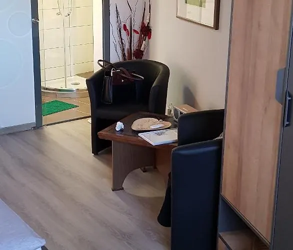 K61 Sylke Und Michael Paffrath Konukevi